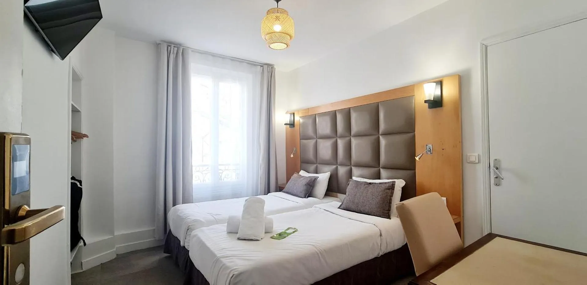 Hotel De France 18 Parigi