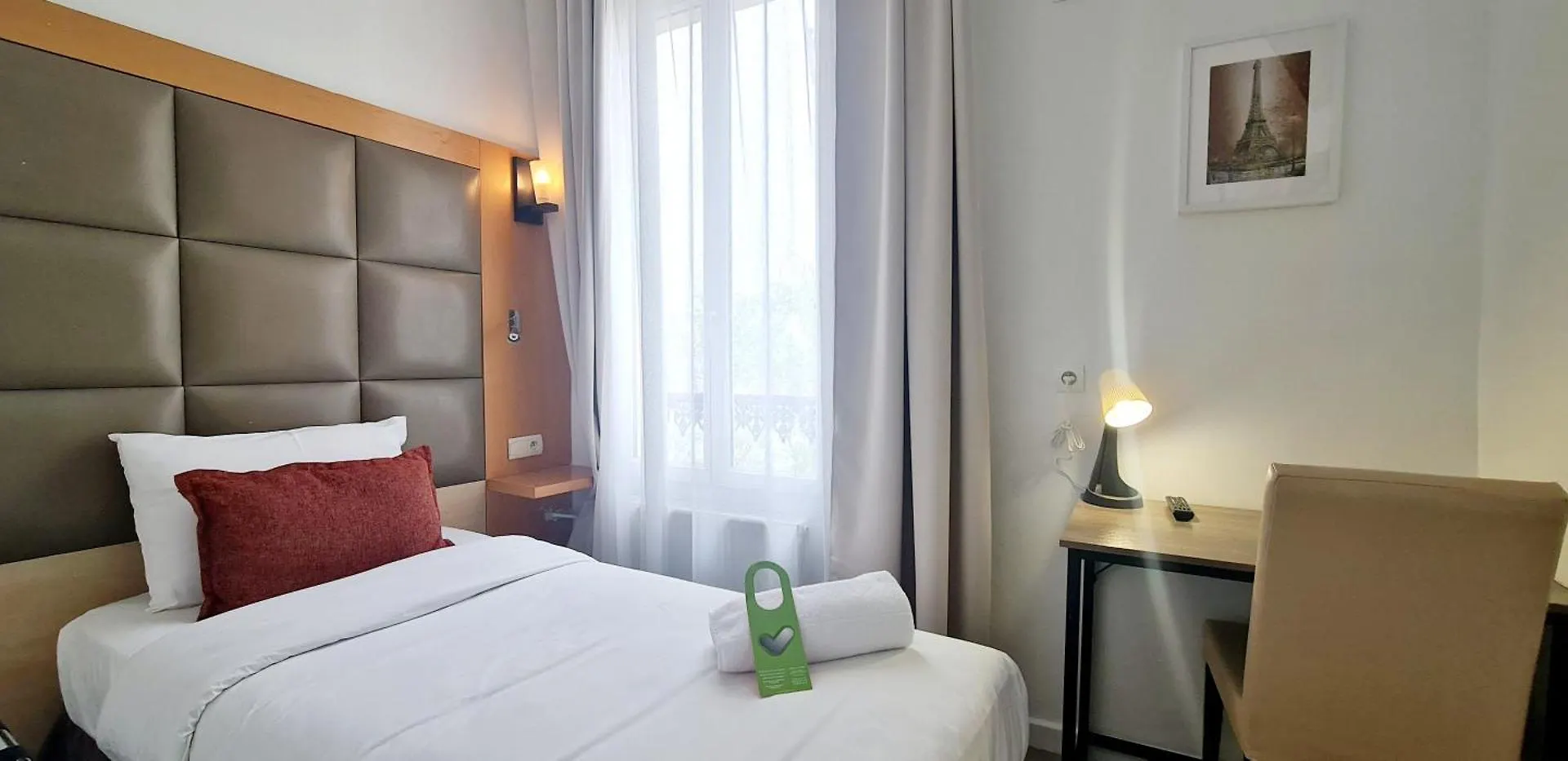Hotel De France 18 *