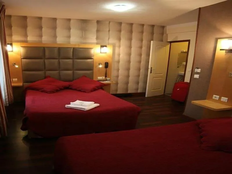 Hotel De France 18